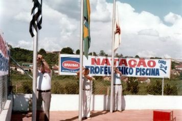 Foto - Galeria de Fotos - Chico Piscina 1982