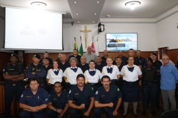 GUARDAS CIVIS MUNICIPAIS DE MOCOCA CELEBRAM FORMATURA COM SURPRESA ESPECIAL
