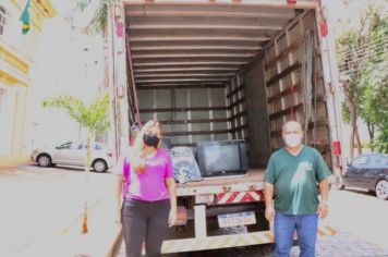 REALIZADO DRIVE-THRU DE COLETA DE LIXO ELETRÔNICO