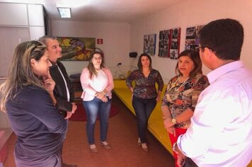 INFORMATIVO - Prefeito e vice-prefeito visitam Casa de Acolhimento Bethânia