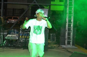 Show com o rapper Rashid reúne milhares de jovens