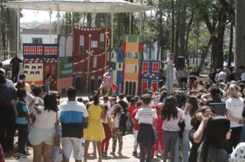 COMPANHIA CIRCENSE CIA K LOTA PRAÇA DA MATRIZ 