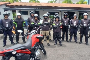 AGENTES DE TRÂNSITO E GCM DE MOCOCA PARTICIPAM DE TREINAMENTO DE PILOTAGEM EM INDAIATUBA