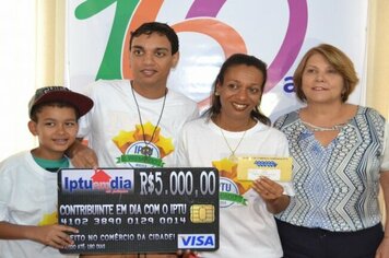 Prefeitura realiza segunda entrega do programa “IPTU Premiado