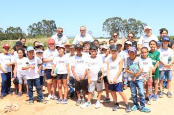 ALUNOS DA REDE MUNICIPAL VISITAM ATERRO SANITÁRIO DE MOCOCA E PREFEITO MARCA PRESENÇA