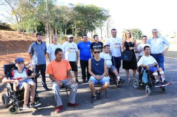 CAPACITAÇÃO NOS ESPORTES: PROFESSOR RECEBE KIT DE BOCHA ADAPTADO EM MOCOCA