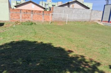 TRABALHO DE LIMPEZA CONTINUA PARA MANTER AS ESCOLAS MUNICIPAIS DE MOCOCA EM ORDEM 