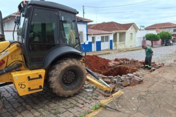  SERVIÇO CONCLUÍDO - REPARO PARA MELHORAR O ESCOAMENTO DE ÁGUA 