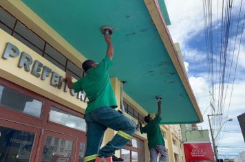 ECONOMIA – DOAÇÃO DA CPFL POSSIBILITA TROCA DE LÂMPADAS EM PRÉDIOS PÚBLICOS