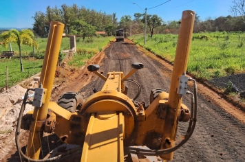 ESTRADAS RECEBEM MELHORIAS E SEGUEM AVANÇANDO EM MOCOCA
