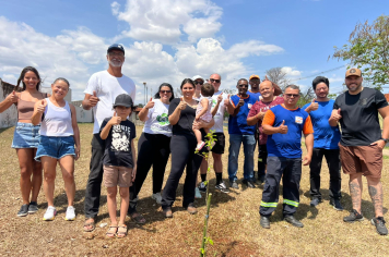  PLANTIO DE MUDAS REFORÇA COMPROMISSO AMBIENTAL EM MOCOCA!