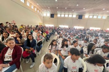 MOCOCA CELEBRA FORMATURA DO PROERD - COMPROMISSO CONTRA DROGAS E VIOLÊNCIA