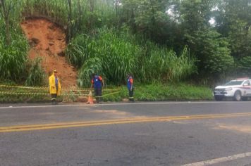 DESEFA CIVIL DE MOCOCA ATENDE OCORRÊNCIA DE DESLIZAMENTO DE TERRA