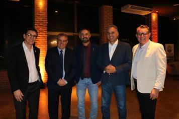 PREFEITO EDUARDO BARISON PARTICIPA DE JANTAR EM HOMENAGEM AO DIA DA INDÚSTRIA