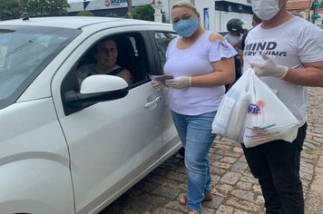 DEPARTAMENTO DE DESENVOLVIMENTO SOCIAL ARRECADA 830KG DE ALIMENTOS NA CAMPANHA CONEXÃO SOLIDÁRIA