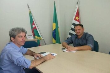 Diretor do Departamento de Segurança Pública Municipal, Eliézer Pedretti, se reúne com presidente da ACI Mococa, Mauricio Masili, para tratar da segurança nas áreas industriais e comerciais