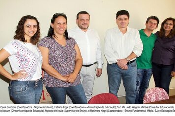 Diretor de Educação, Oswaldo Nassim, realiza reunião para discutir Plano Municipal de Educação