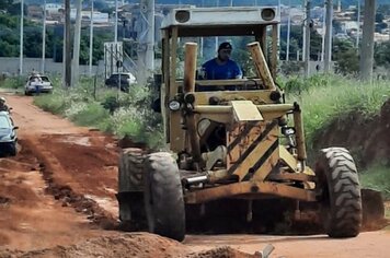 MANUTENÇÃO DE RUAS NO BAIRRO POR DO SOL.