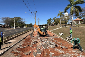 PASSEIO EM RECONSTRUÇÃO