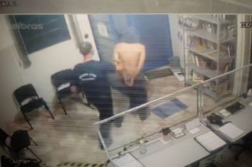 GCM EVITA FURTO EM PRÉDIO PÚBLICO COM AUXÍLIO DAS CÂMERAS DO CENTRO DE MONITORAMENTO