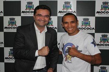 Prefeito de Mococa, Dr. Wanderley Martins, recebe atletas no gabinete