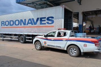 TRABALHO DE ORGANIZAÇÃO DAS DOAÇÕES  CONTINUAM - MAIS CARRETAS DEVEM PARTIR PARA O RIO GRANDE DO SUL NOS PRÓXIMOS DIAS