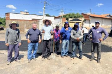 PARABENIZANDO O ESFORÇO DE TODA A EQUIPE DA OPERAÇÃO TAPA BURACOS, QUE ESTÁ A TODO VAPOR EM MOCOCA