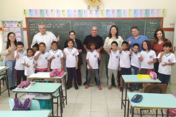 Rede Municipal de Ensino de Mococa recebe novos uniformes