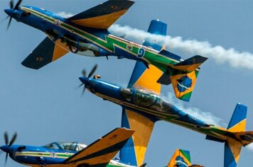 Esquadrilha da Fumaça fará demonstração acrobática em Mococa no dia 17 de março, às 16h30min