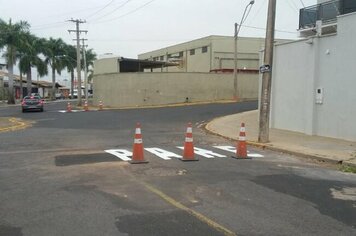 INFORMATIVO - Departamento de Trânsito realiza melhorias nas ruas próximas a Avenida Brasil