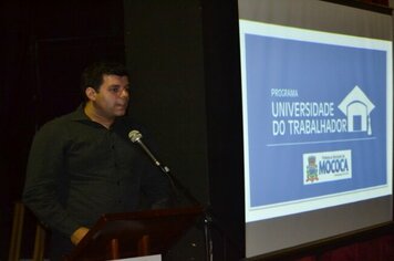 Prefeita Maria Edna lança o Programa Universidade do Trabalhador