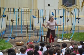 Crianças participam do Programa “Viagem Literária”