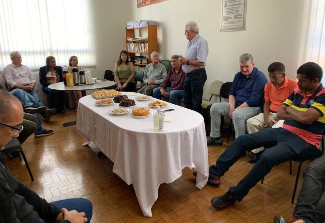 PREFEITO PARTICIPA DE HOMENAGEM AOS PAIS NA CÂMARA DOS VEREADORES