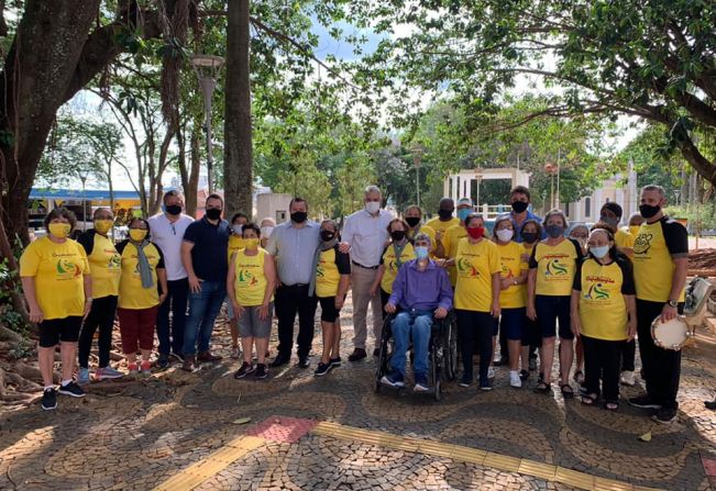 VISITA AO PROJETO “CAPOTERAPIA” EM  GUARANÉSIA