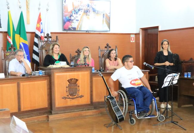 PREFEITO ADERE PROGRAMA TODAS IN-REDE PARA MULHERES COM DEFICIÊNCIA 