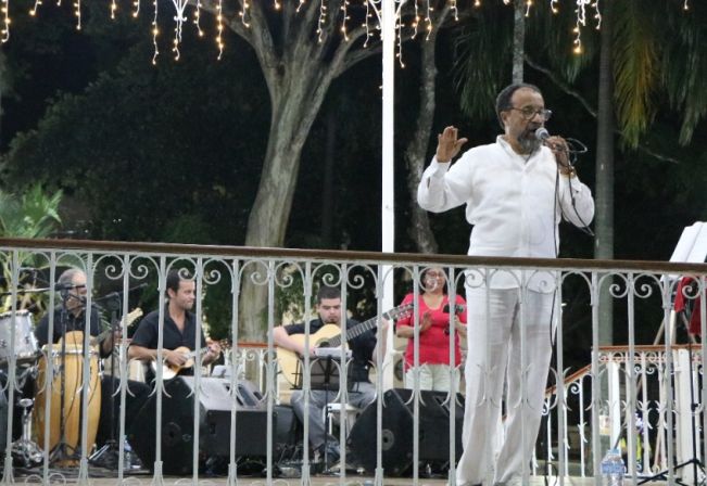 SHOW DO CHICO MENDES ACONTECEU NESTE SÁBADO (19) NA PRAÇA DA MATRIZ EM MOCOCA 