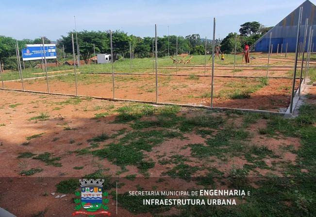 PREFEITURA INICIA CONSTRUÇÃO DE PRAÇA EM IGARAÍ
