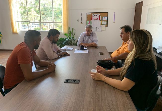 NOVA EMPRESA DE COLETA DE LIXO COMEÇA OPERAR EM MOCOCA 