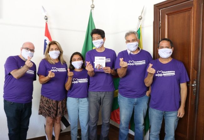 PREFEITURA REALIZA REUNIÃO COM GRUPO MOVIMENTO ROXO