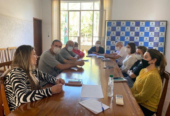 PREFEITURA PROMOVE REUNIÃO DE PLANEJAMENTO DE AÇÕES DE COMBATE A DENGUE 