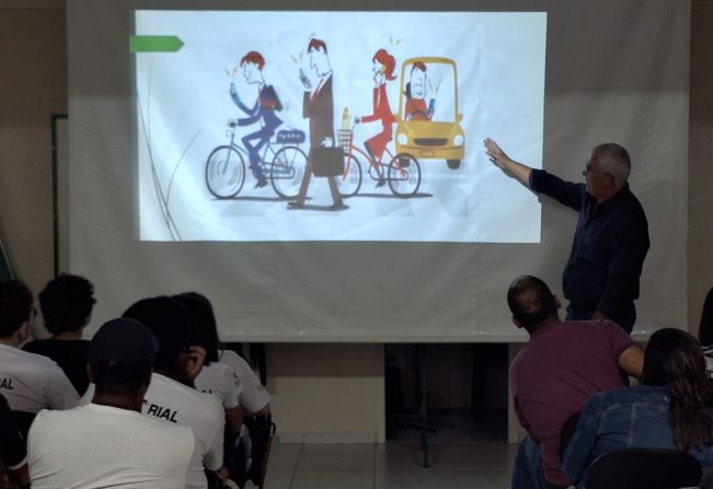 Secretário Municipal de Segurança Pública, Trânsito e Mobilidade Urbana de Mococa palestra em escolas sobre segurança no trânsito