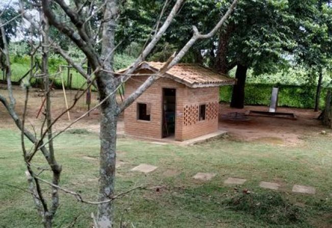 PREFEITURA DE MOCOCA REALIZA LIMPEZA E MANUTENÇÃO NA EMEB BEBÉ CAMARGO