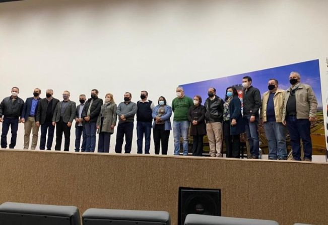 PREFEITURA MUNICIPAL FAZ SOLICITAÇÃO DE CONSTRUÇÃO DE PISCINÃO E USINA DE RECICLAGEM EM MOCOCA PARA SECRETÁRIO ESTADUAL DA INFRAESTRUTURA E MEIO AMBIENTE – MARCOS PENIDA.