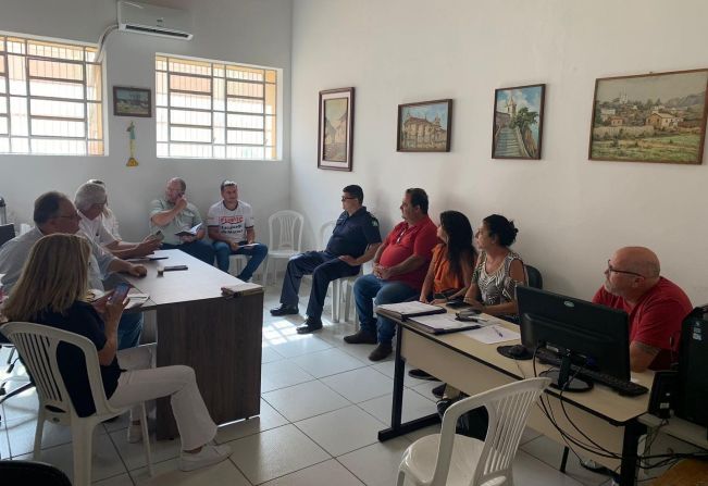 PREFEITURA ACERTA ÚLTIMOS DETALHES PARA A FESTA DO TRABALHADOR