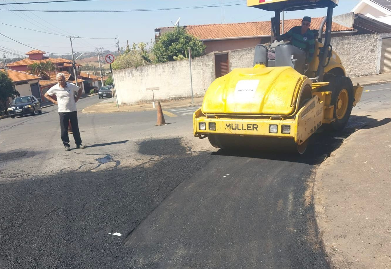 OPERAÇÃO TAPA-BURACOS NO BAIRRO JARDIM SÃO JOSÉ!