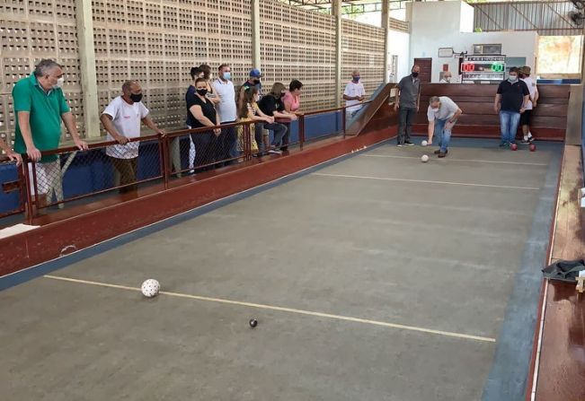 REVITALIZAÇÃO DA CANCHA DE BOCHA NO SÃO CLARÃO