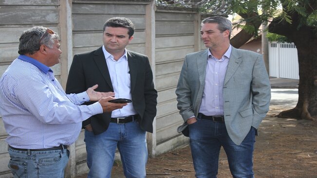 Prefeitura inicia operação tapa-buraco em ruas do bairro José Justi