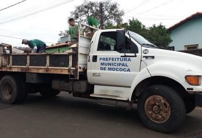 MUTIRÃO DE LIMPEZA CONTRA A DENGUE PERCORRE MAIS BAIRROS EM MOCOCA 