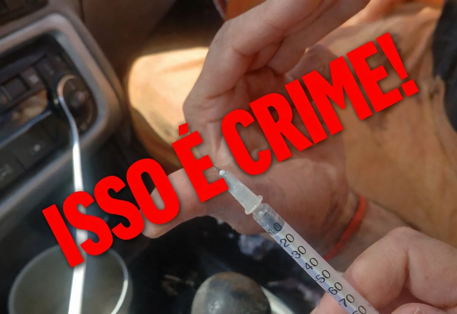  ATENÇÃO: DESCARTE CORRETO DE AGULHAS E MATERIAIS PERFUROCORTANTES É ESSENCIAL!