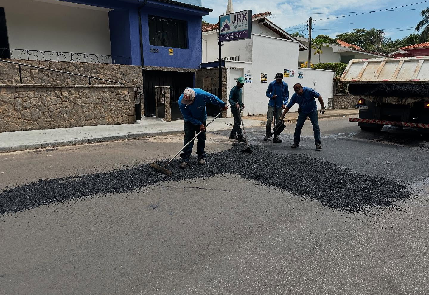 COMEÇA A OPERAÇÃO TAPA BURACOS EM MOCOCA